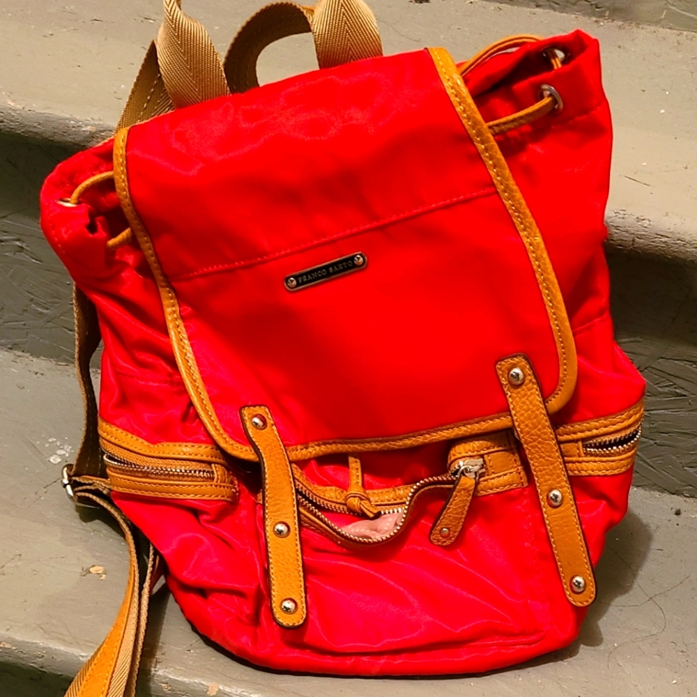 Red knapsack